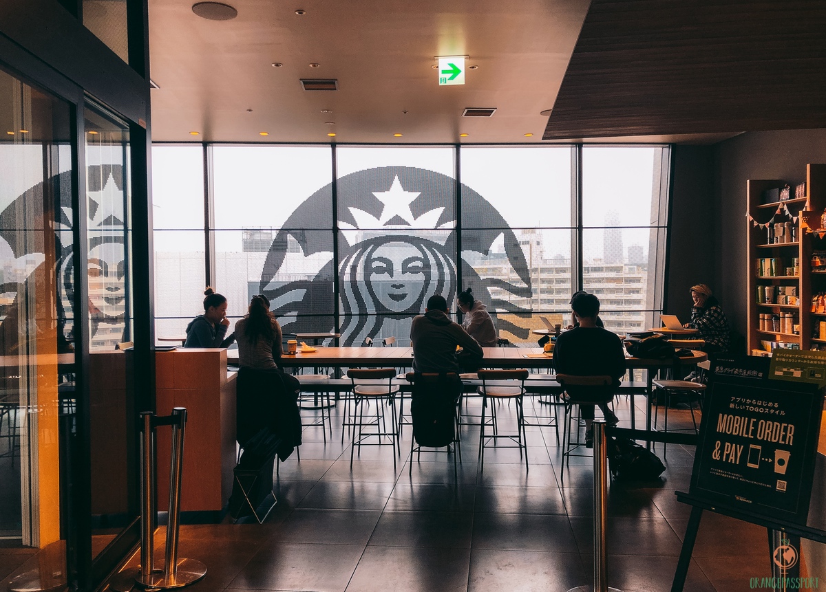 Starbucks para ir a trabajar en Japón
