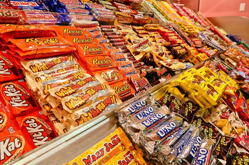 Dylan Candy Bar.