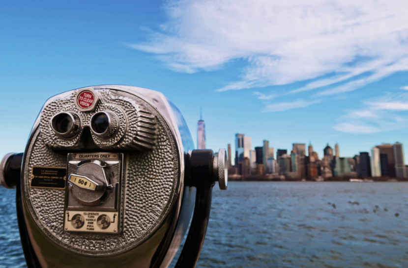 Desde Ellis Island, una vista imprescindible al skyline de Manhattan.