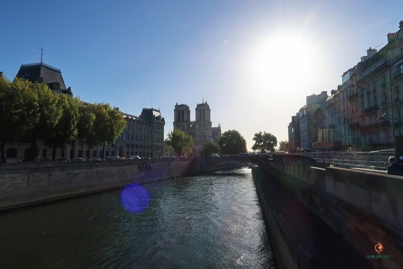 Paseo por el borde del Sena.