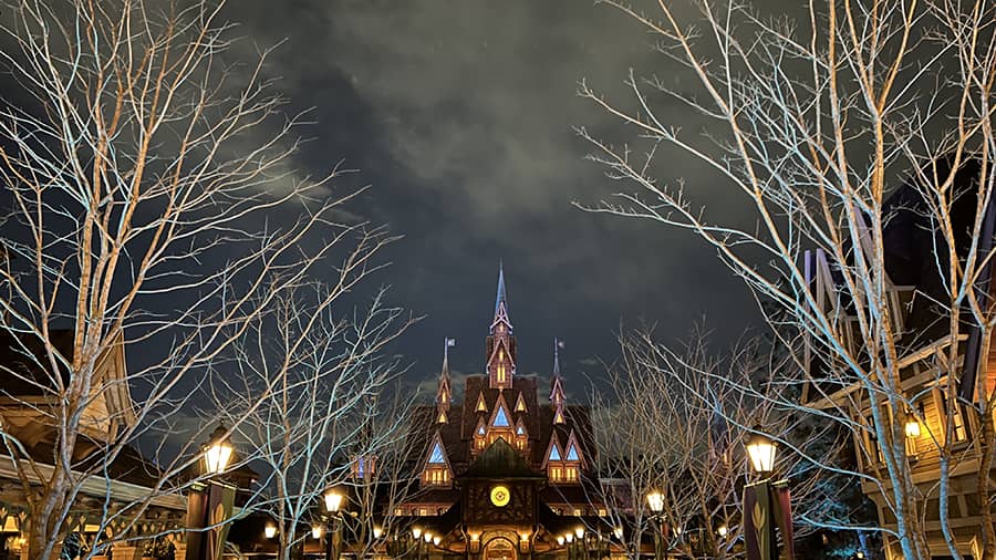 Fantasy Springs Castillo Frozen