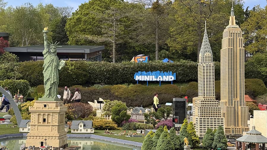 Estatua de la libertad Empire State Miniland LEGOLAND Londres
