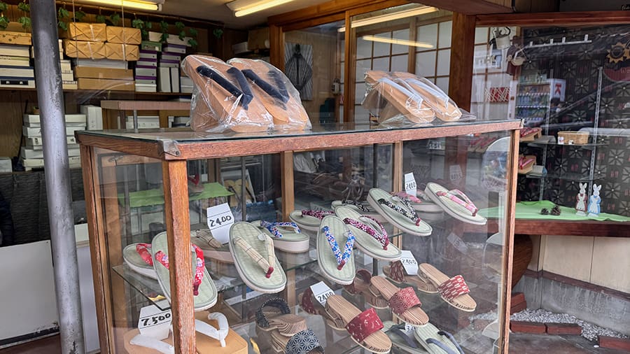 Sandalias tradicionales