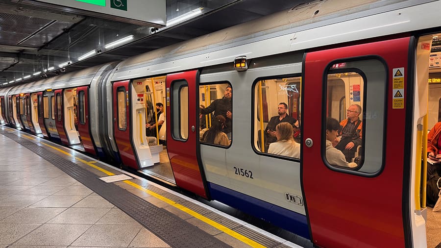 Línea de metro en Londres