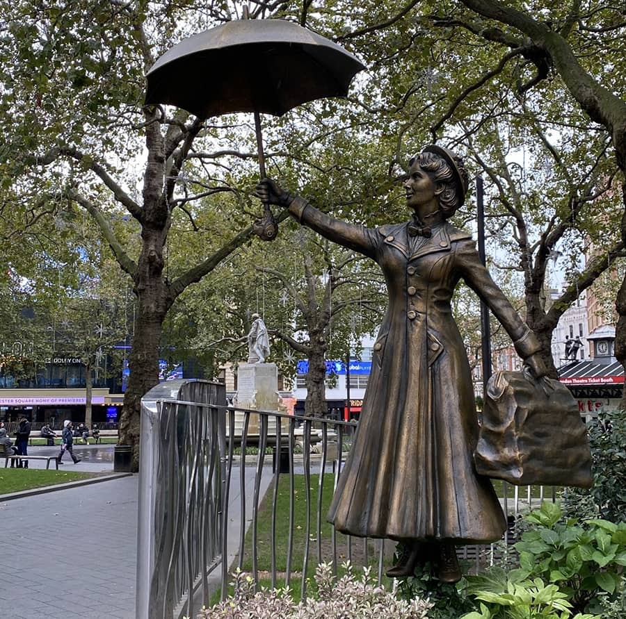 Estatua de Mary Poppins en Leicester Square